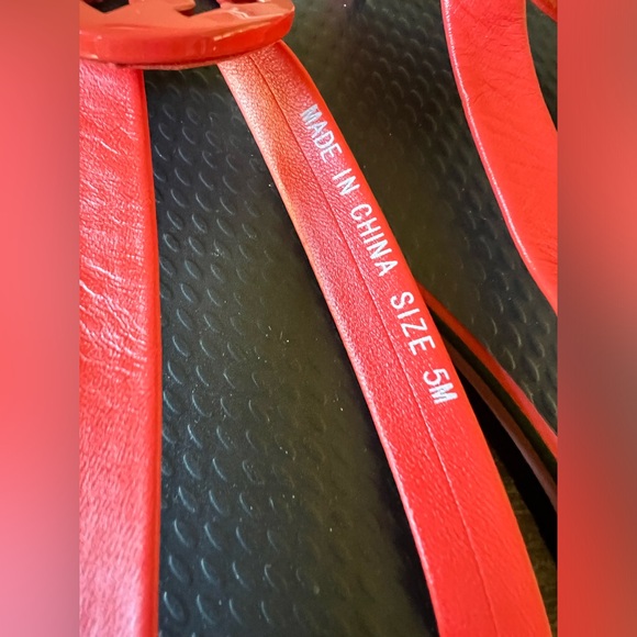 Tory Burch Minnie Logo Flip Flops, 5, NWB - Picture 7 of 11